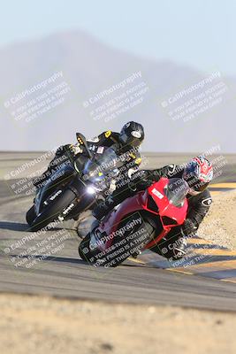 media/Jan-09-2025-Racers Edge (Thu) [[9e316ffd38]]/3-B Group/Session 4 (Turn 12 The Slide)/